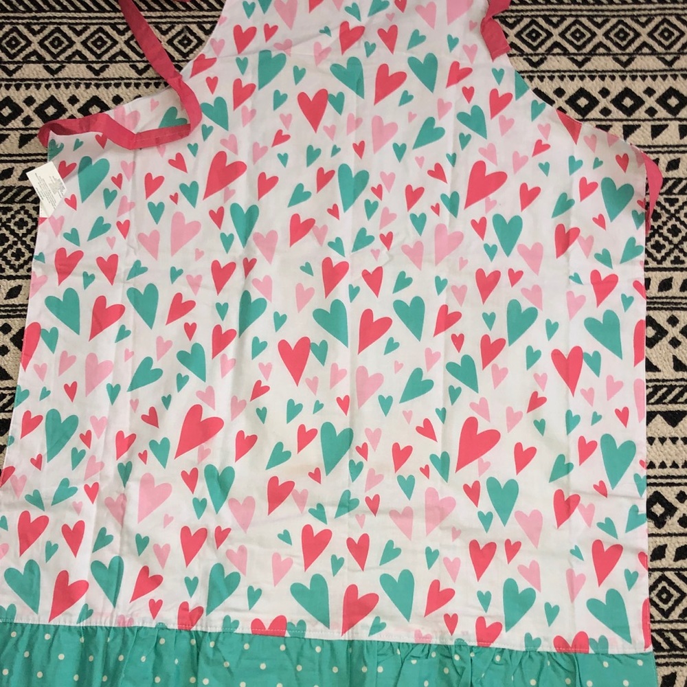 Reversible apron